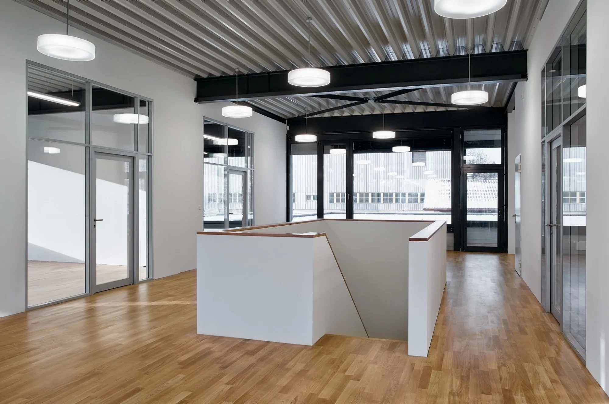 halle industrielle et bureaux, reconvilier