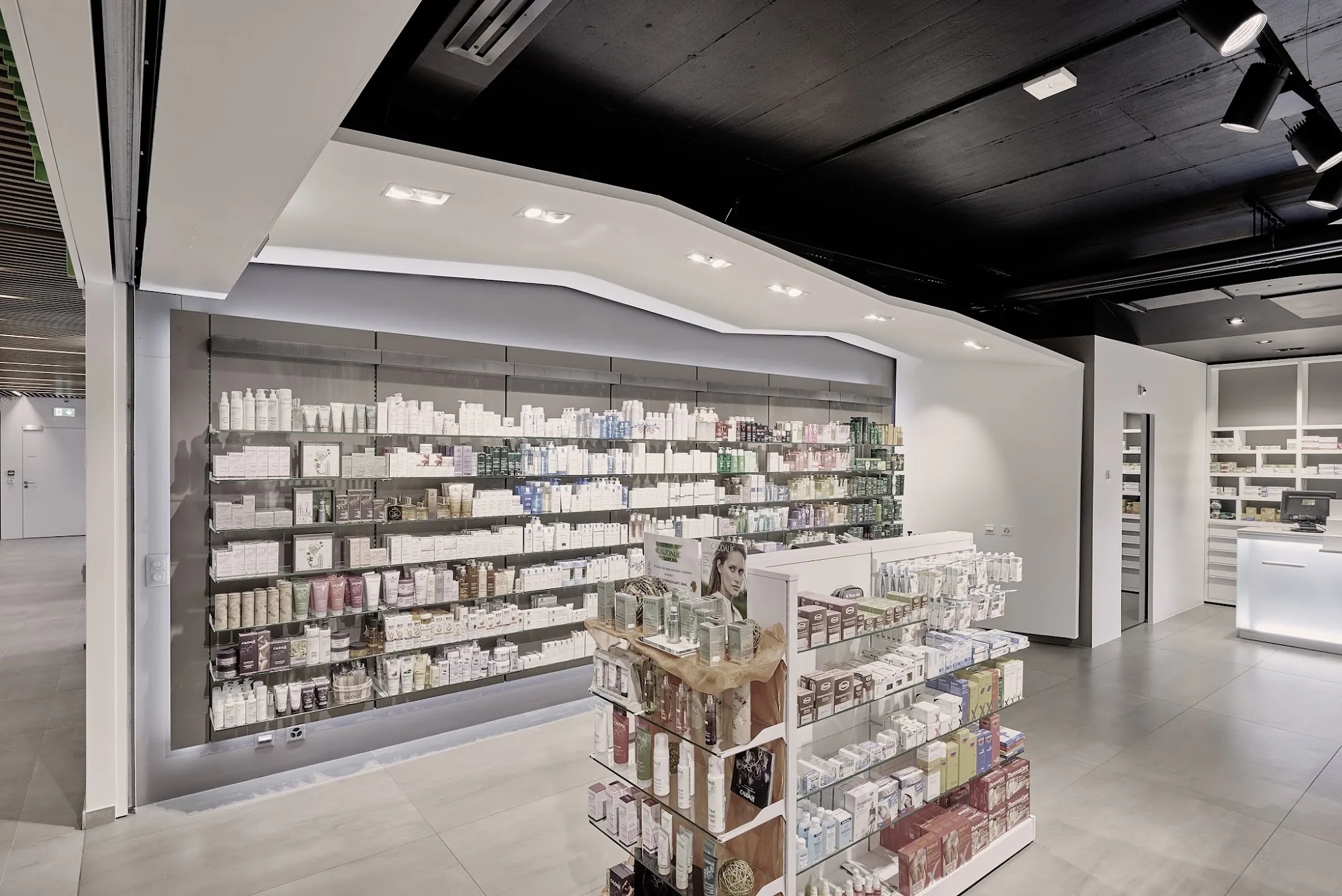 pharmacie et cabinet médical, la neuveville